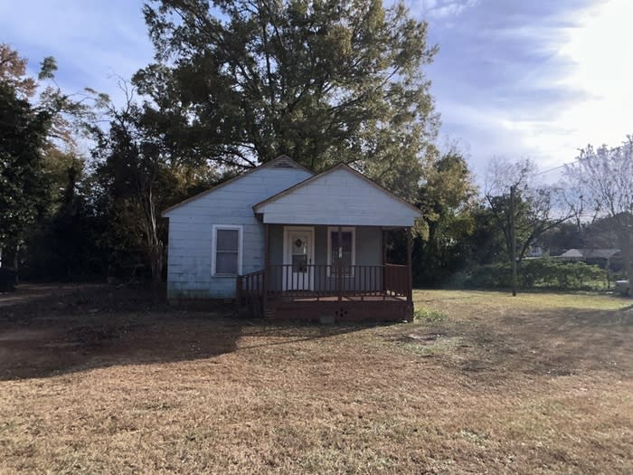 501 West Mauldin Street