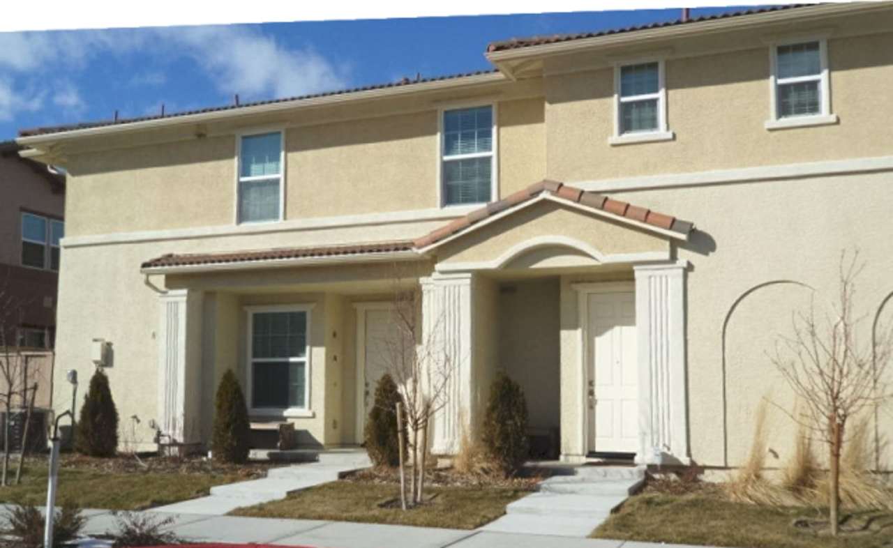 $1,997.00 - Walking Paths - Close to Schools and Shopping - Skiing - Community Pool