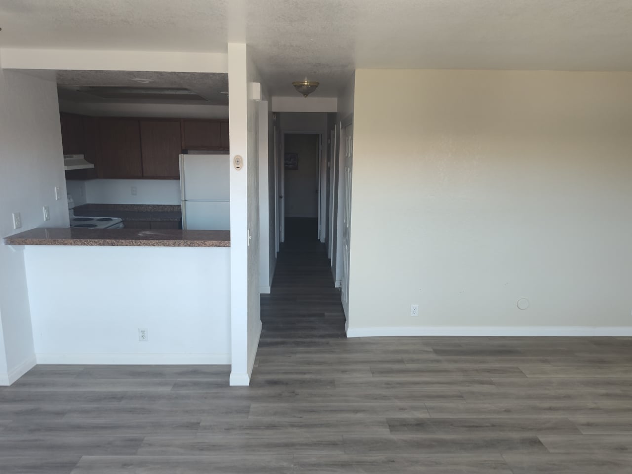 13285 Mesquite Avenue