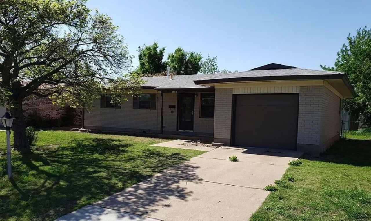 4051 SE Bedford Ave- AVAILABLE NOW!