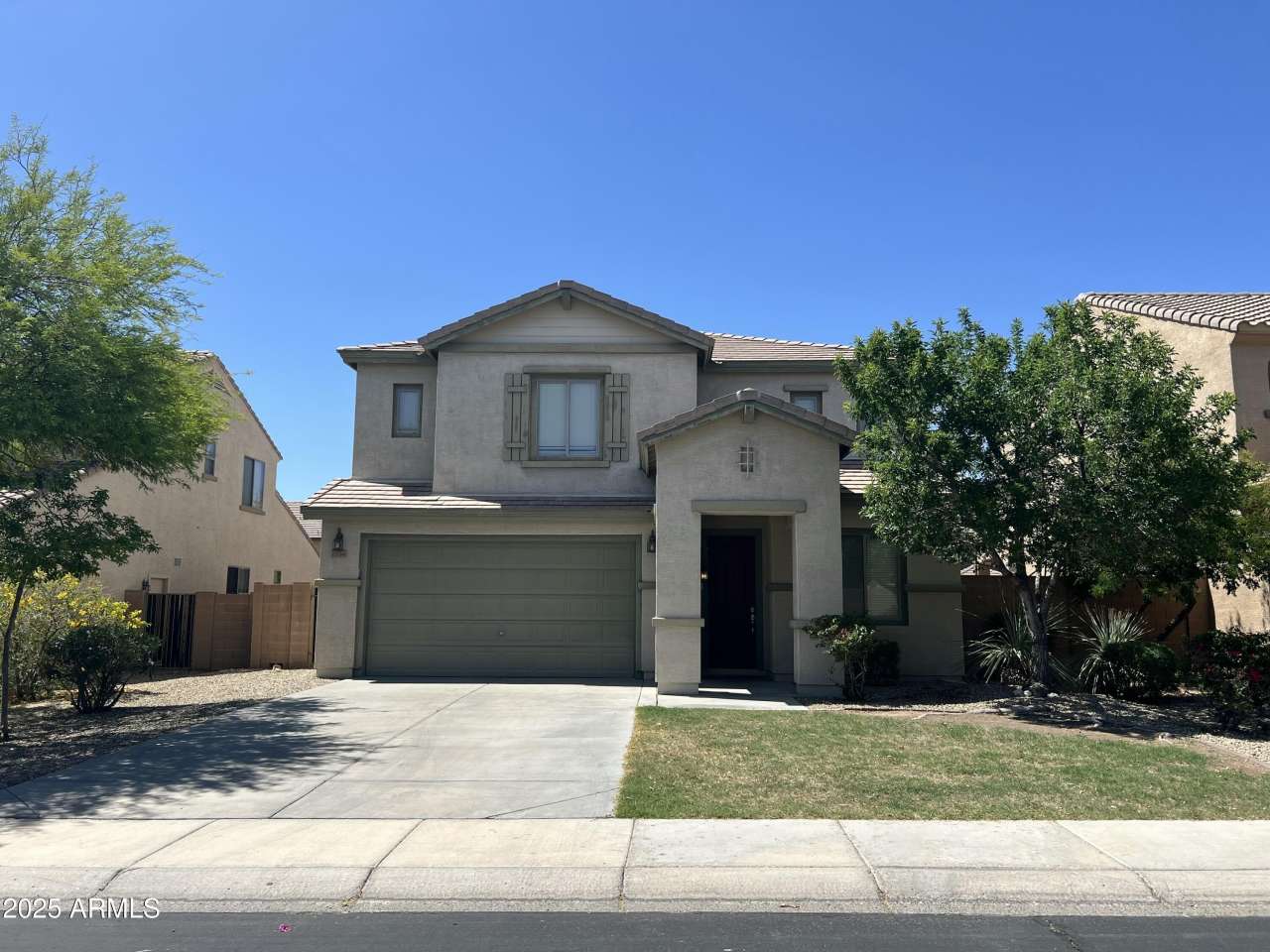 6734 W BLACKSTONE Lane