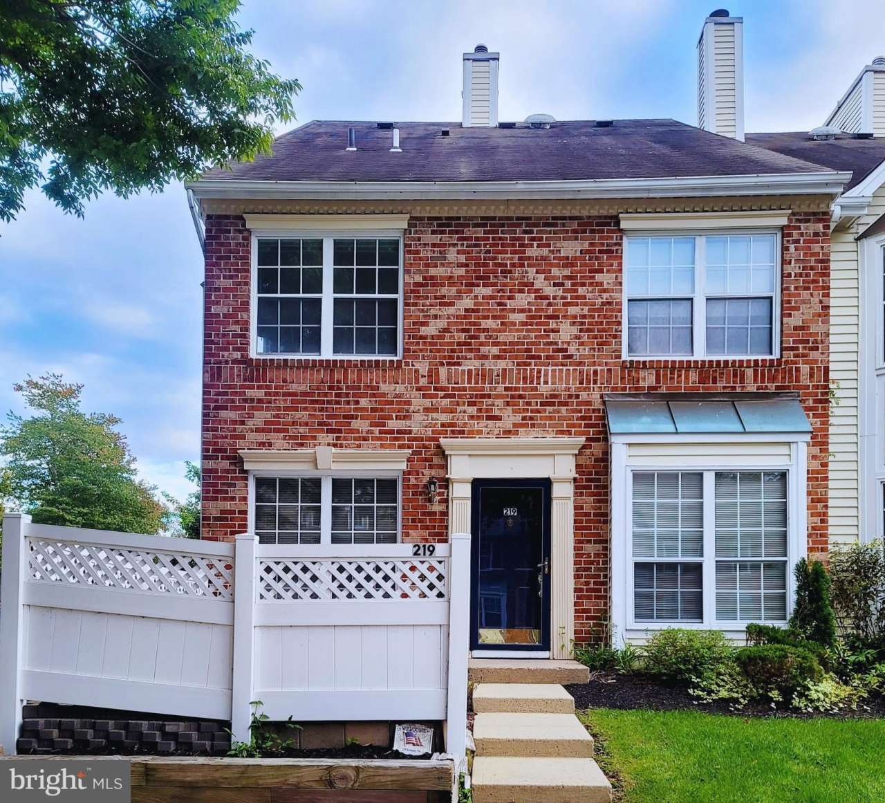 219 KEMPSEY Drive