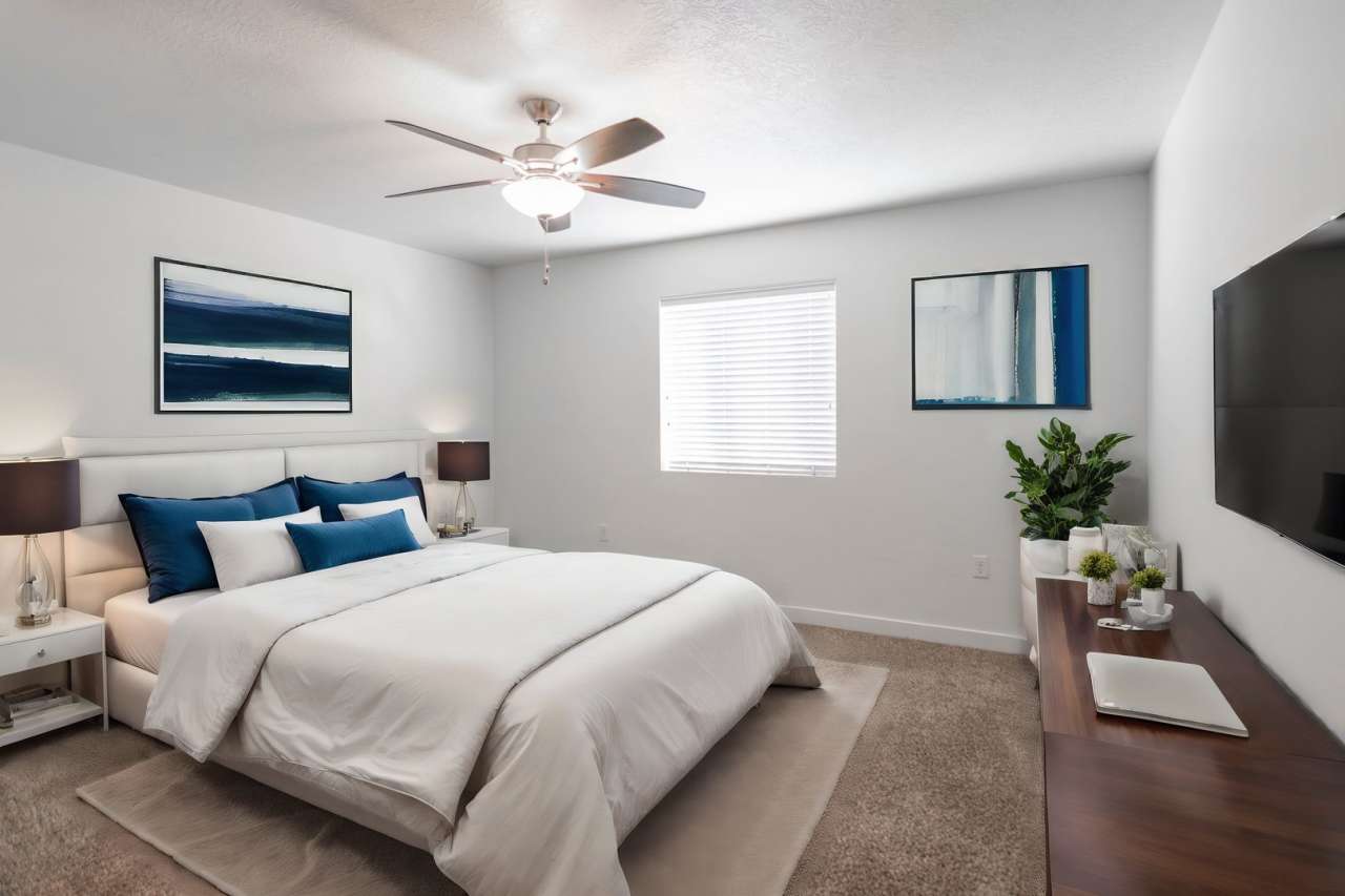 Beautiful 3-Story Townhomes in Tucker's Row in Vineyard. Great Location and Amenities!