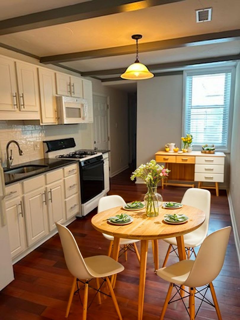 Large Bright 1 Bedroom Apartment