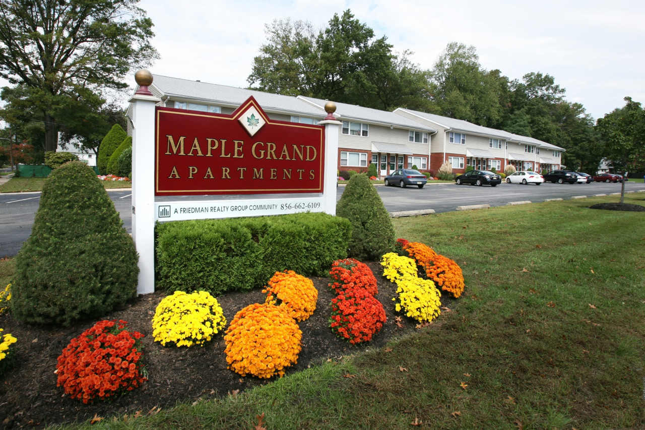 Maple Grand