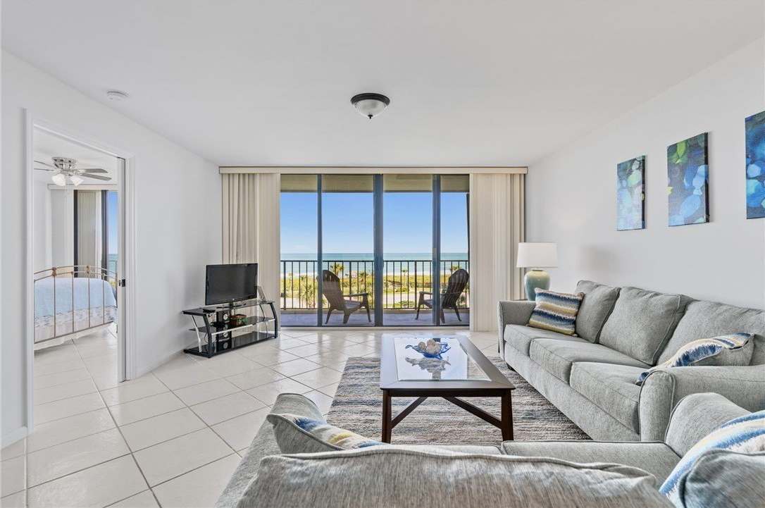 5061 N Highway A1A unit: 504
