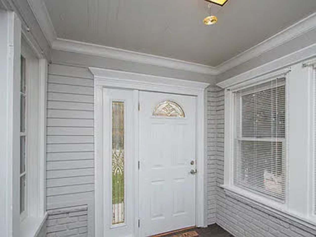 Large home in a convenient location