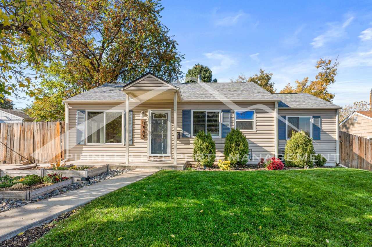 Charming Home with Washer/Dryer and Fenced Yard