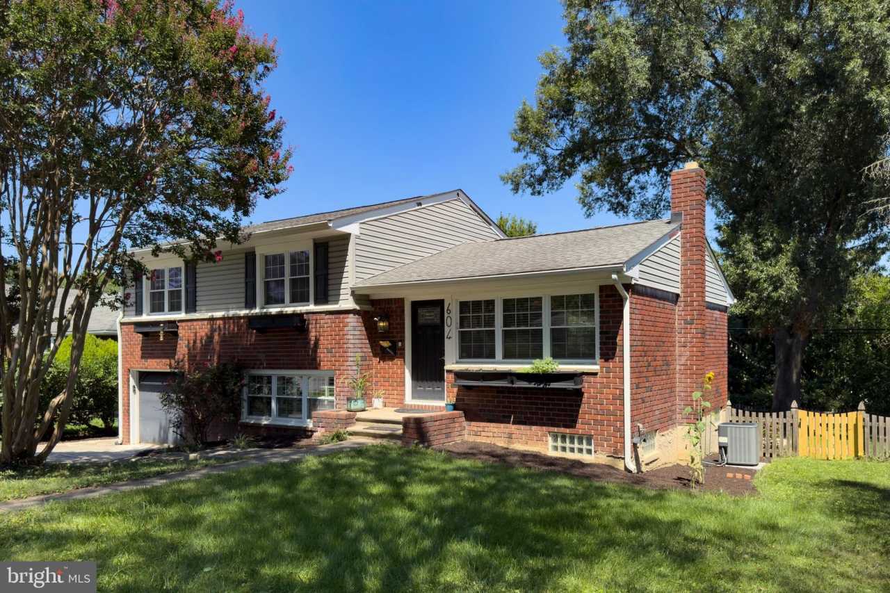 604 GOUCHER Boulevard