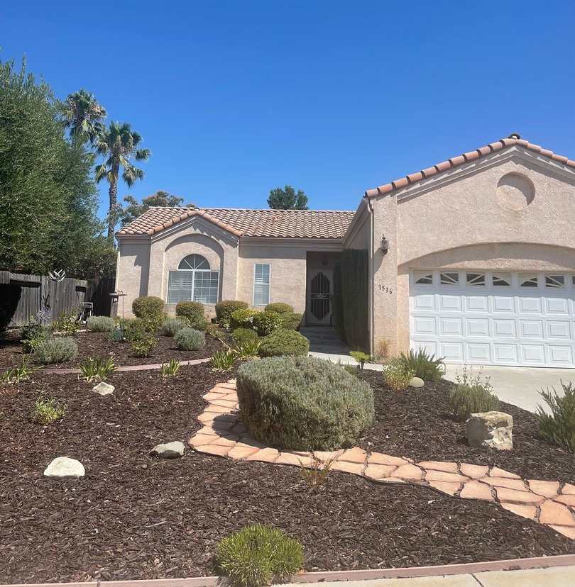 Spacious 3 Bedroom, 2-bathroom Beautiful House