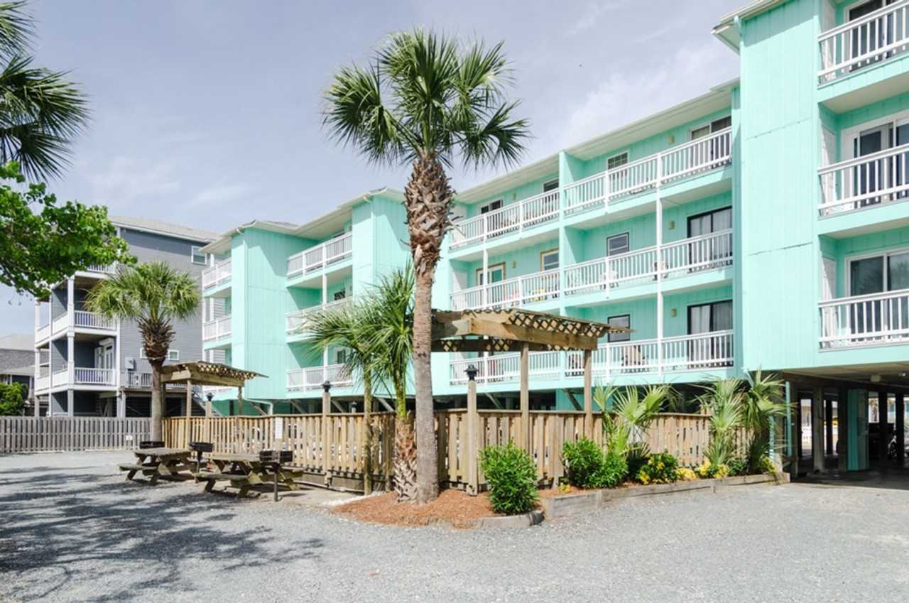 (C332) 1013 Carolina Beach Avenue N Unit 2F Carolina Beach, NC 28428