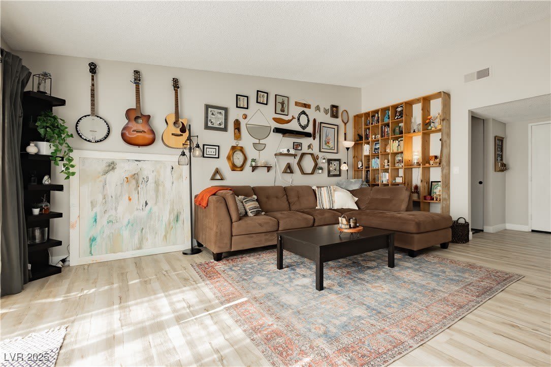 5235 Sunnywood Drive