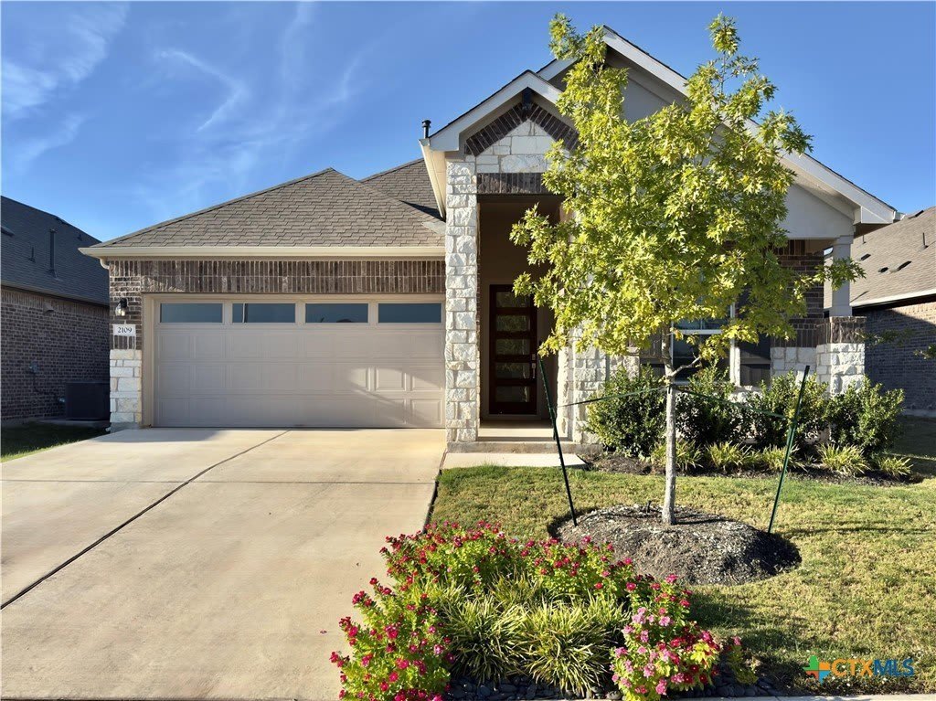 2109 Gabriels Horn Road