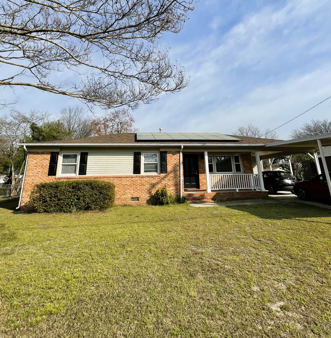 3 Bedroom 2 Bathroom- Pets Considered