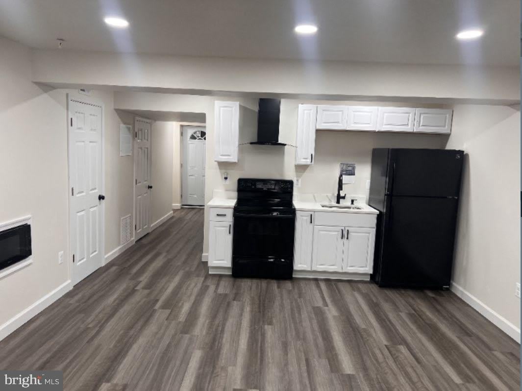353 DALEVIEW Drive unit: Basement
