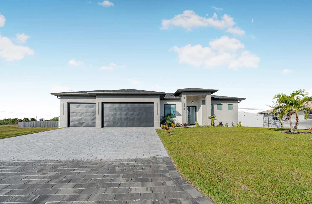 2014 Northeast 9th Avenue