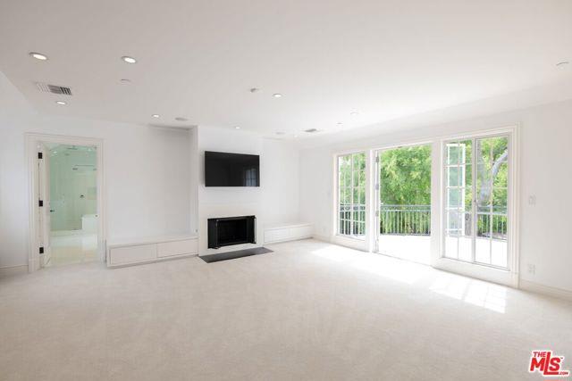 1115 North Beverly Drive