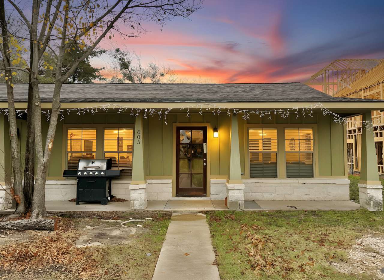 605 Highlands Street