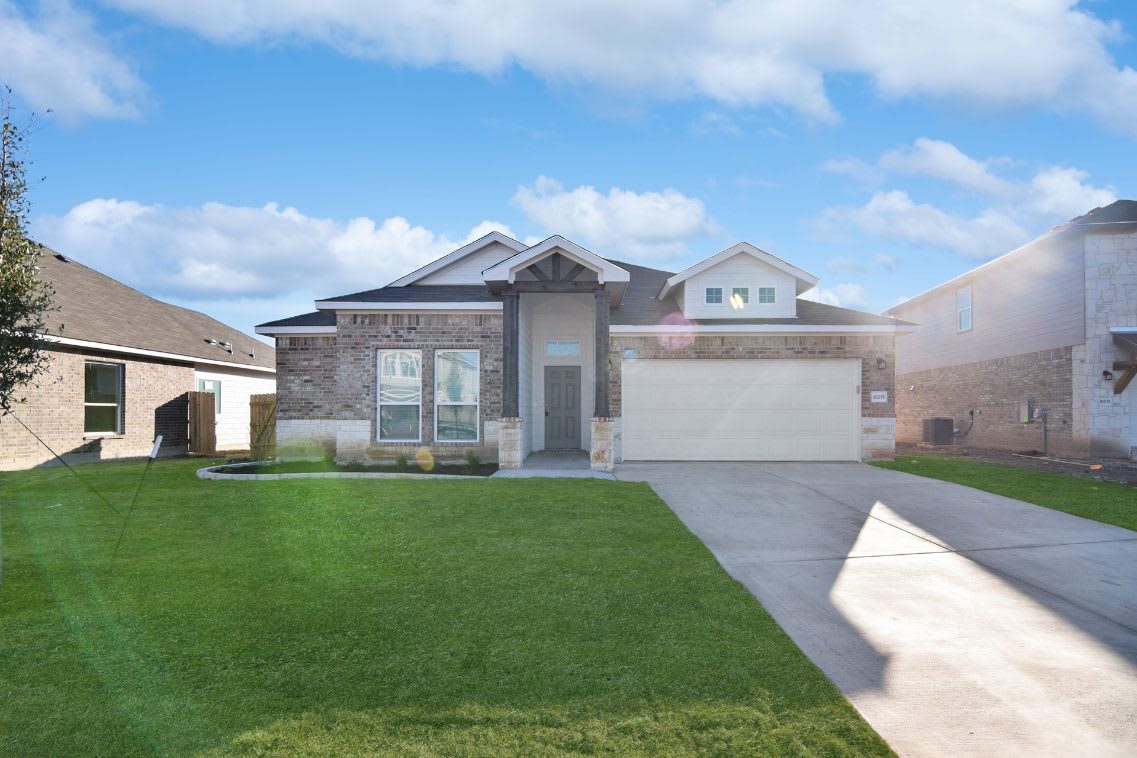 10235 Six Shooter Ln