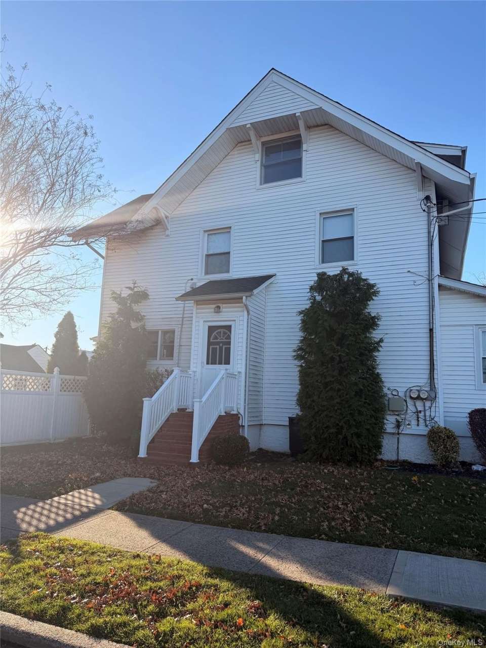 65 W Windsor Parkway