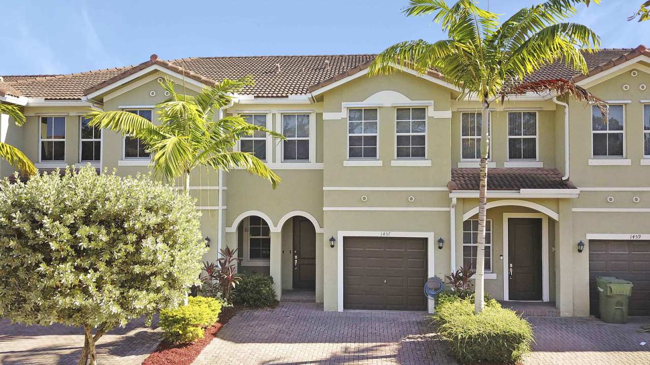 1457 Southeast 26th Avenue