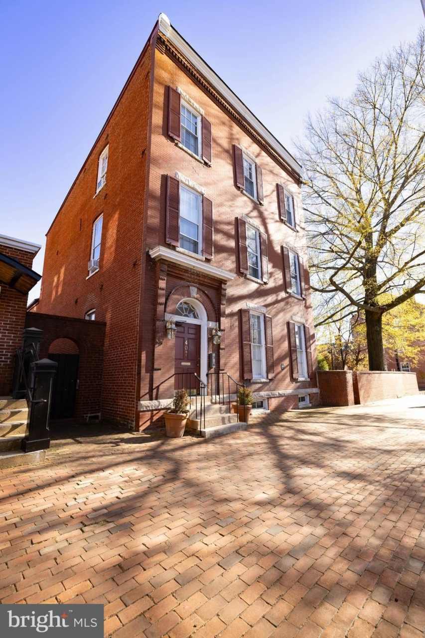 407 N WASHINGTON Street unit: 2