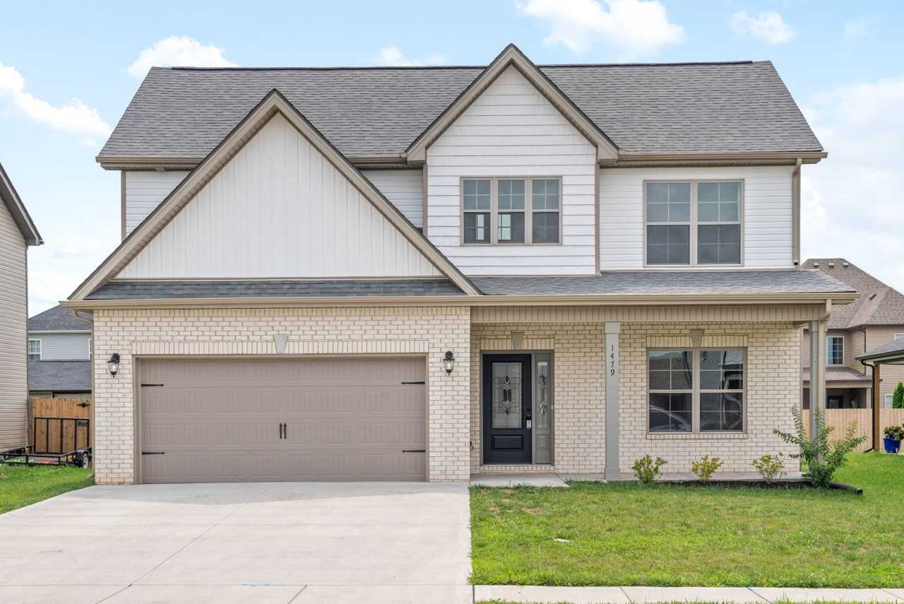 Dog Friendly Four Bedroom Near I24!