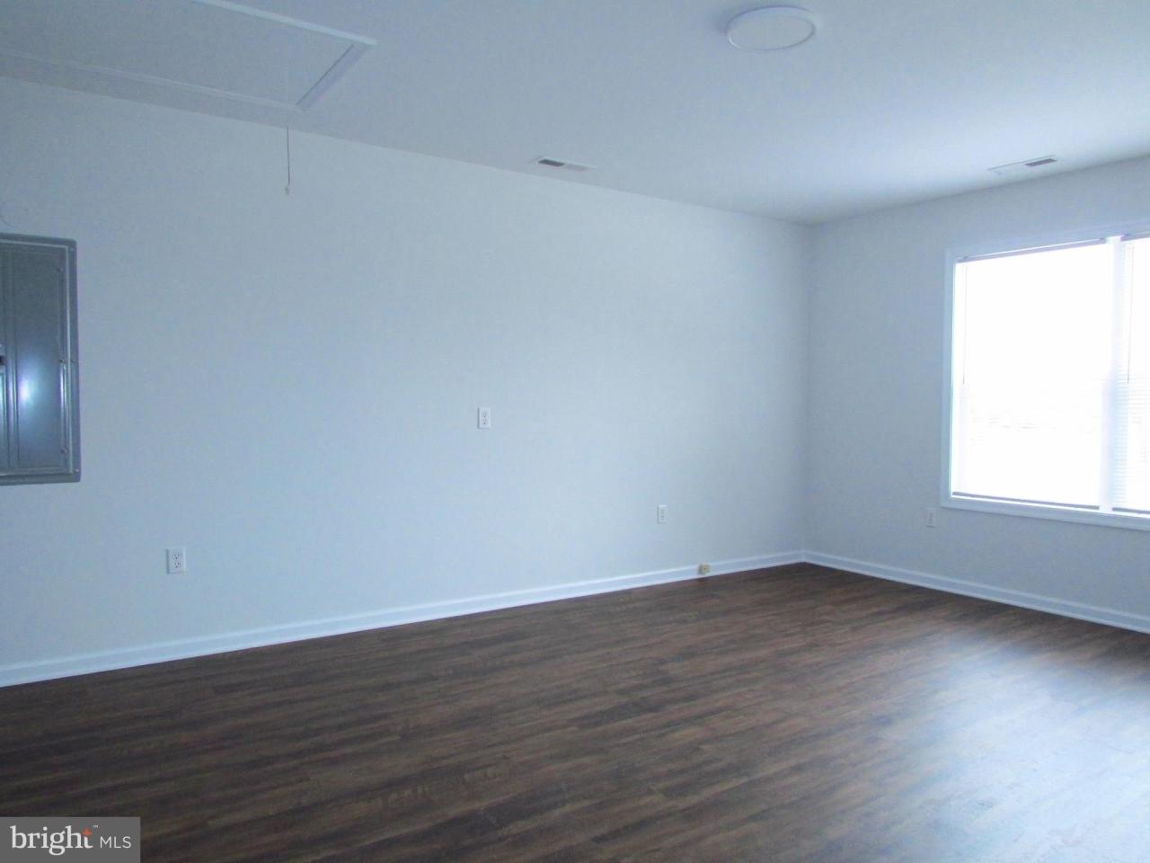 28580 DUPONT BOULEVARD