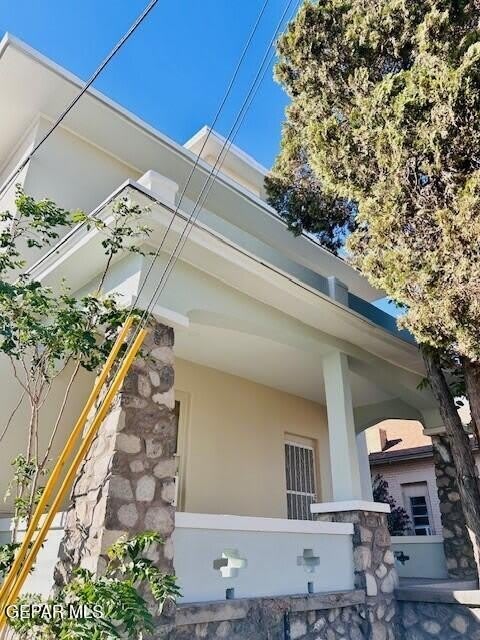 709 YANDELL Drive unit: B