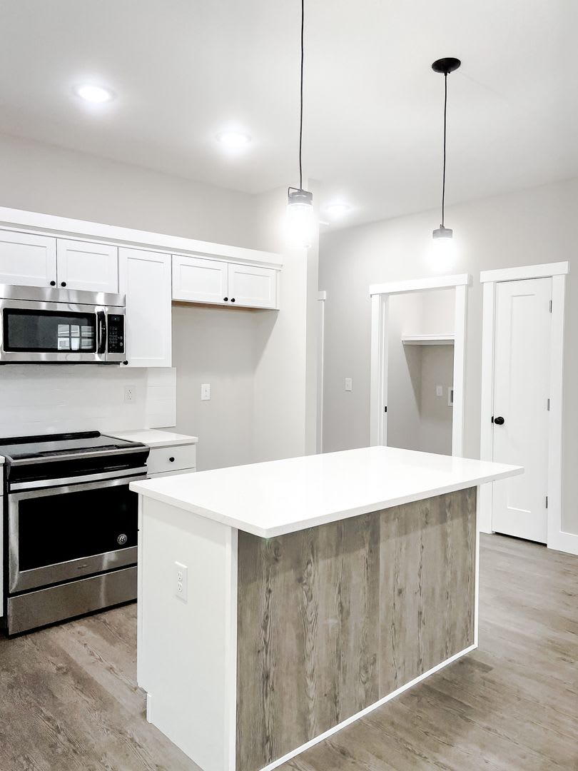 3 Bedroom 2 Full Bath HOUSE with GARAGE