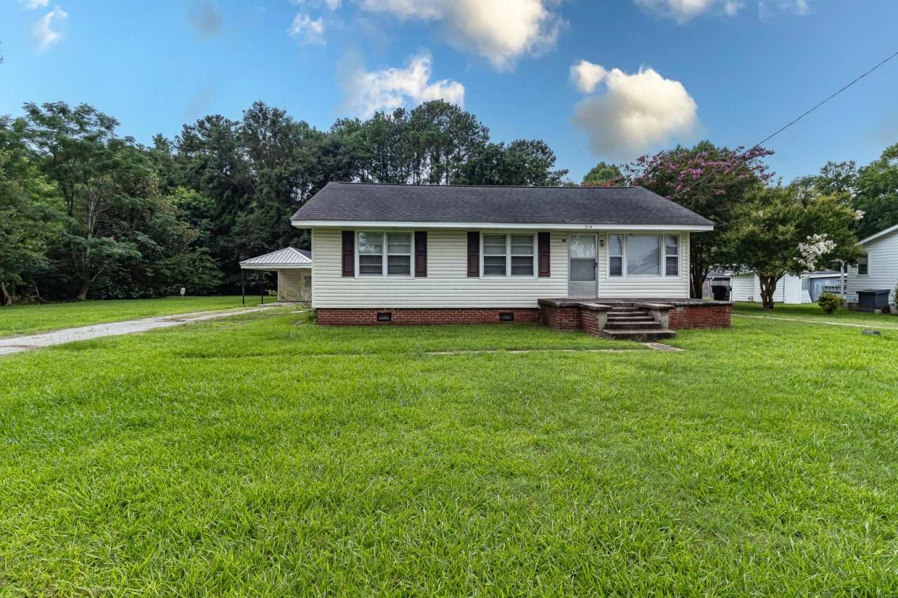 ADORABLE Renovated 3 BR | 1 BA Home in Goldsboro