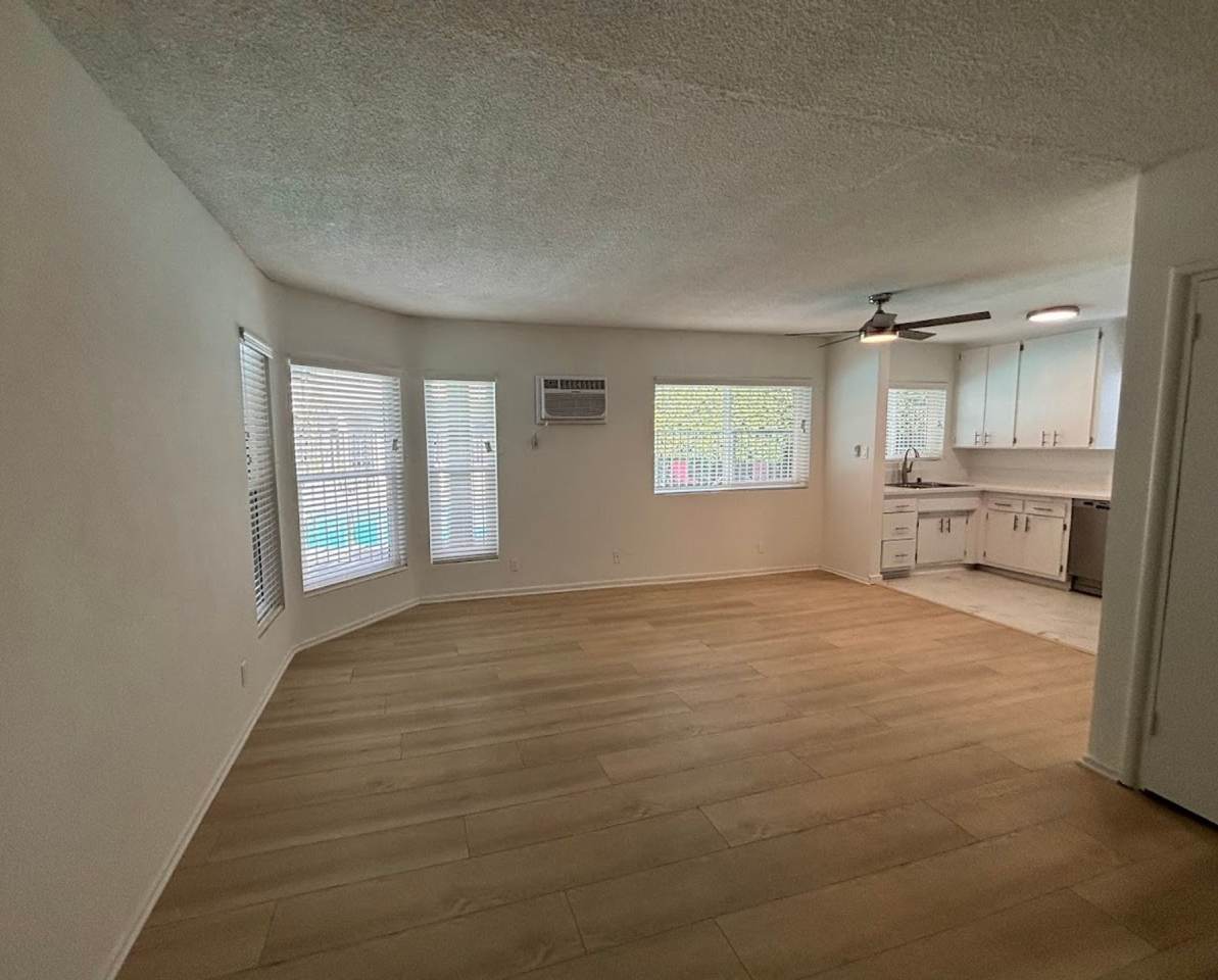 1815 N. Harvard Blvd.