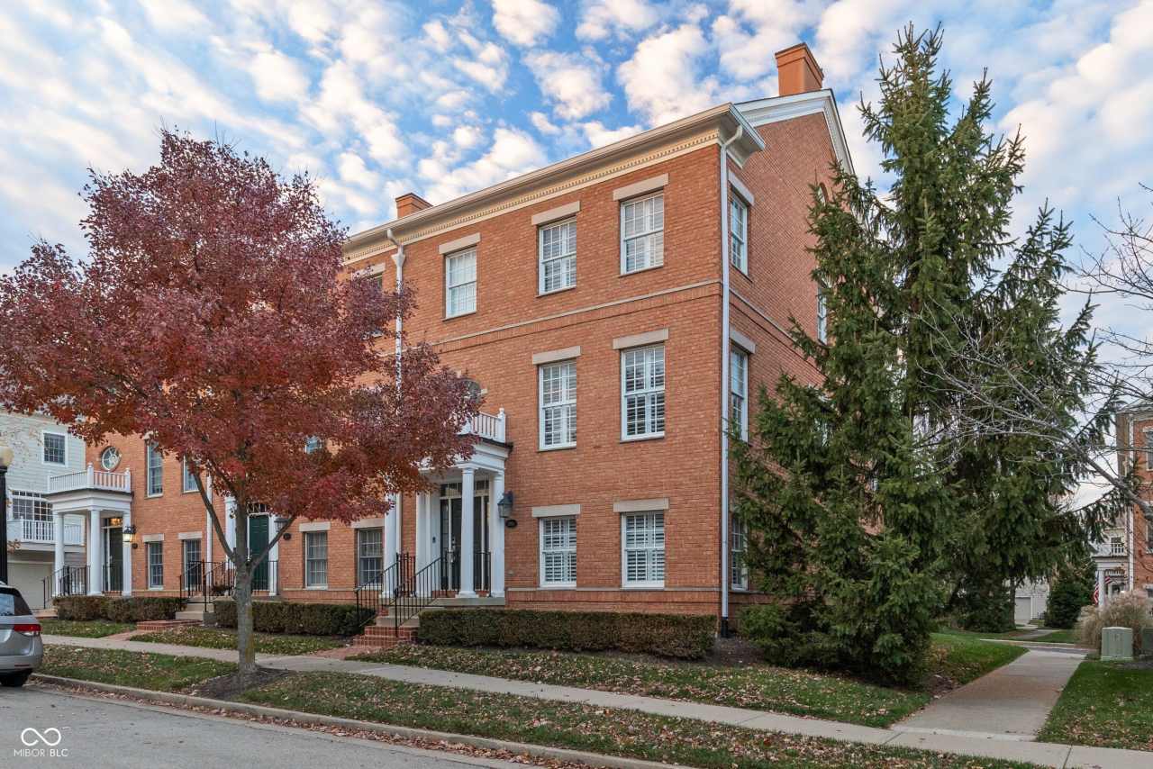 2068 Broughton Street