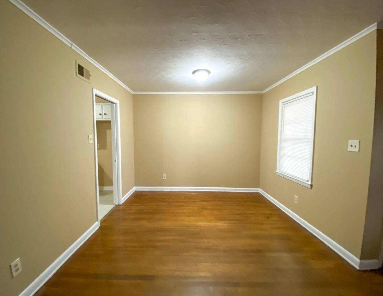 3 bed, 1.5 bath home near Mt Moriah and Willow in E Memphis