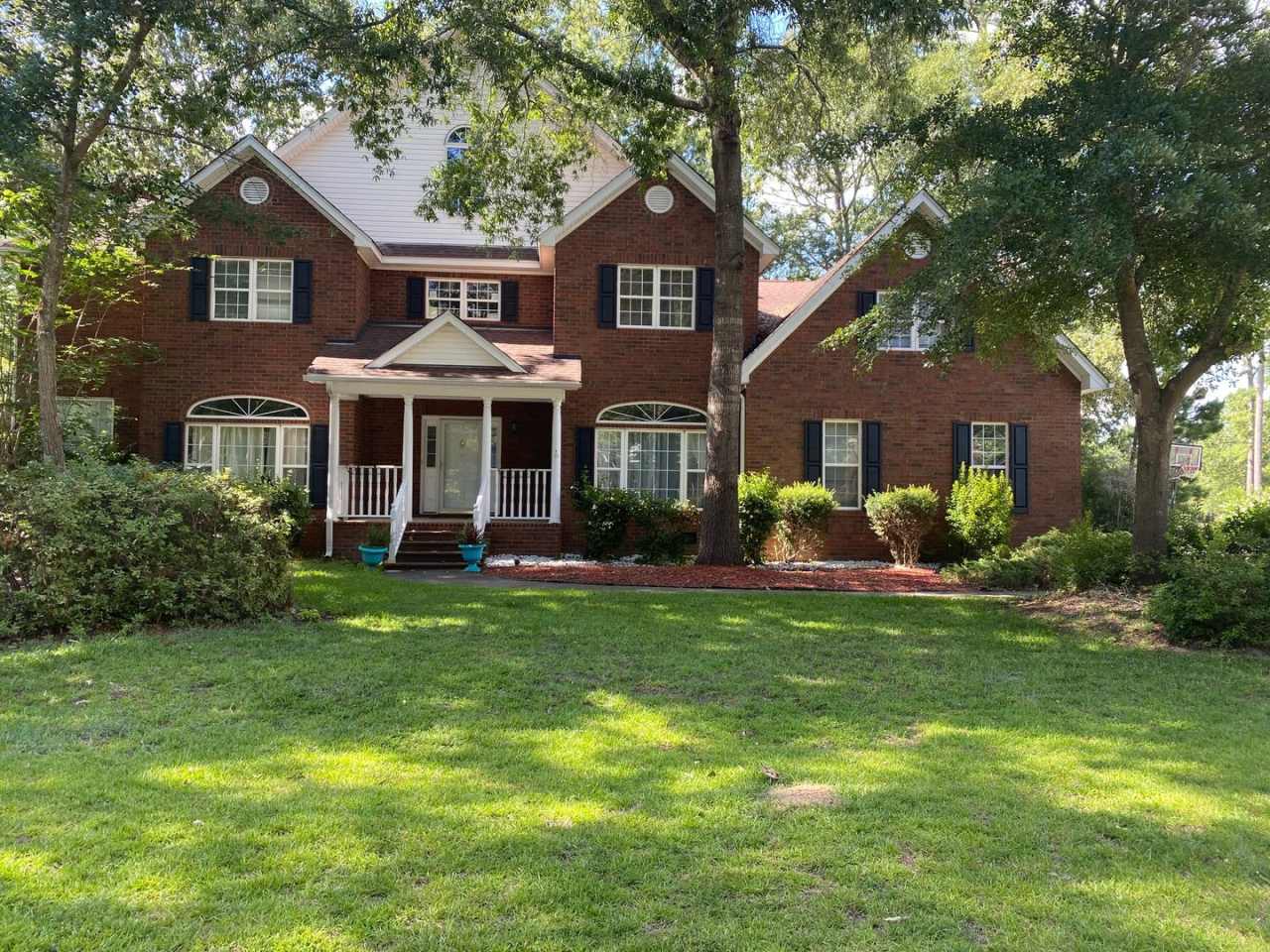 Beautiful Brick Home for Rent – Spacious, Bright  Welcoming