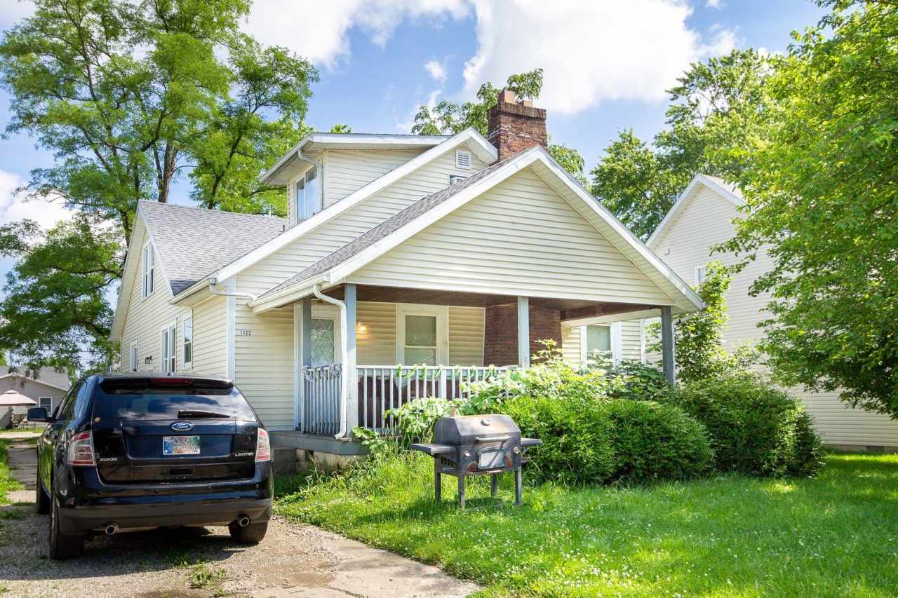 PRELEASING for AUGUST! Close to Campus