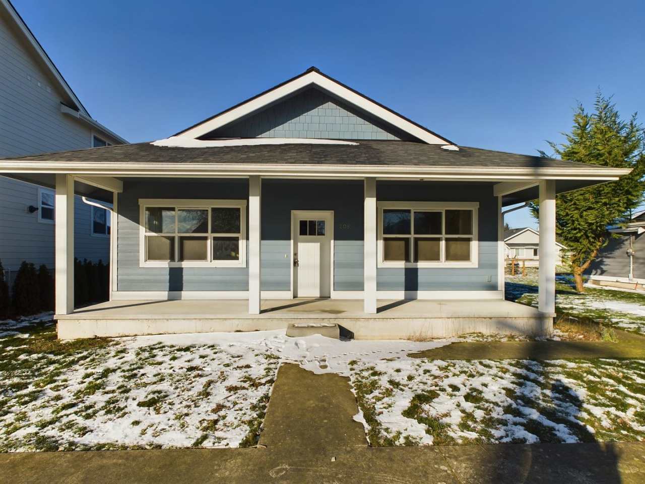 Three Bedroom Two Bathroom House for Rent In Sumas