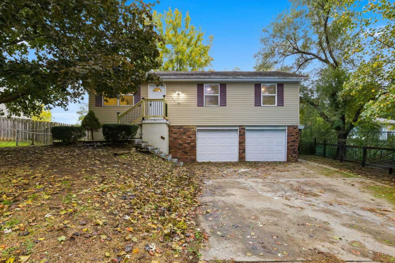 Everything upgraded on this 4 bedroom — top-notch finishes throughout!