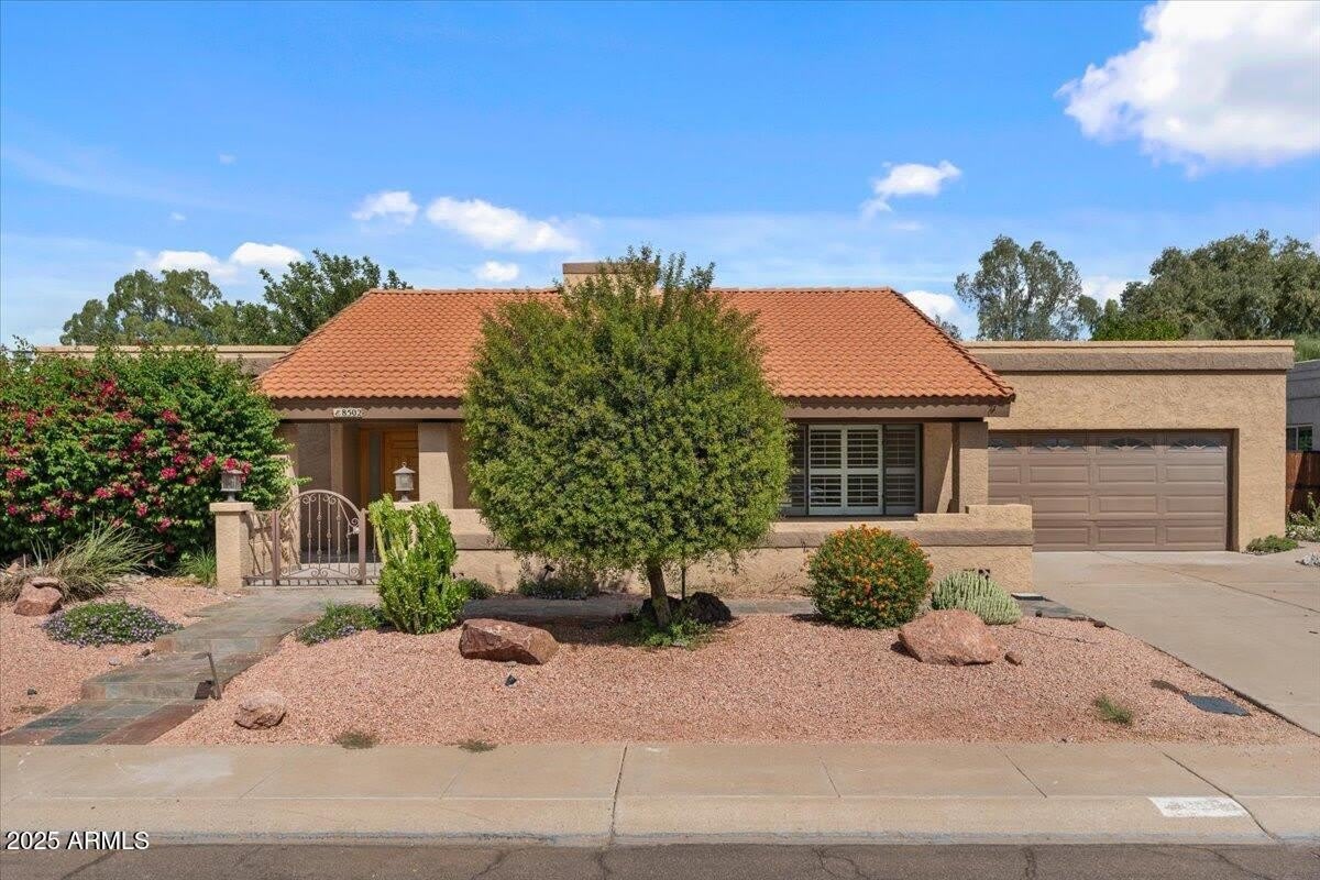 8502 E BELGIAN Trail