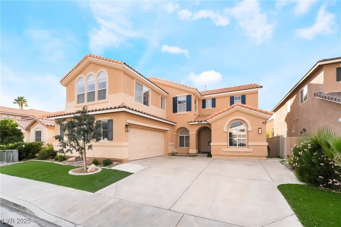 299 Queen Creek Circle
