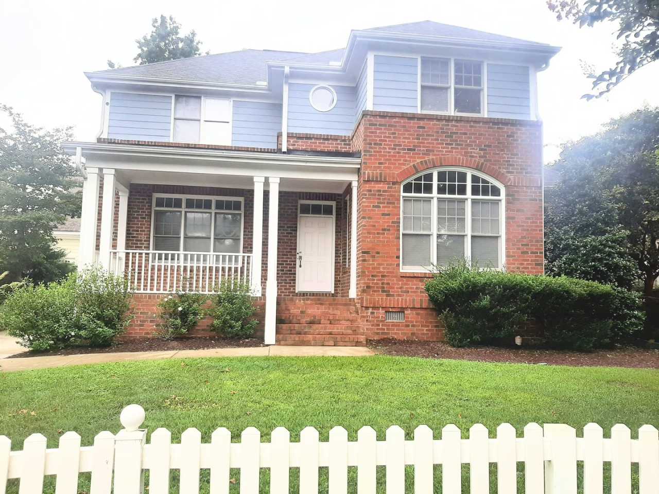 Beautiful 4 Bedroom Home in Chapel Hill