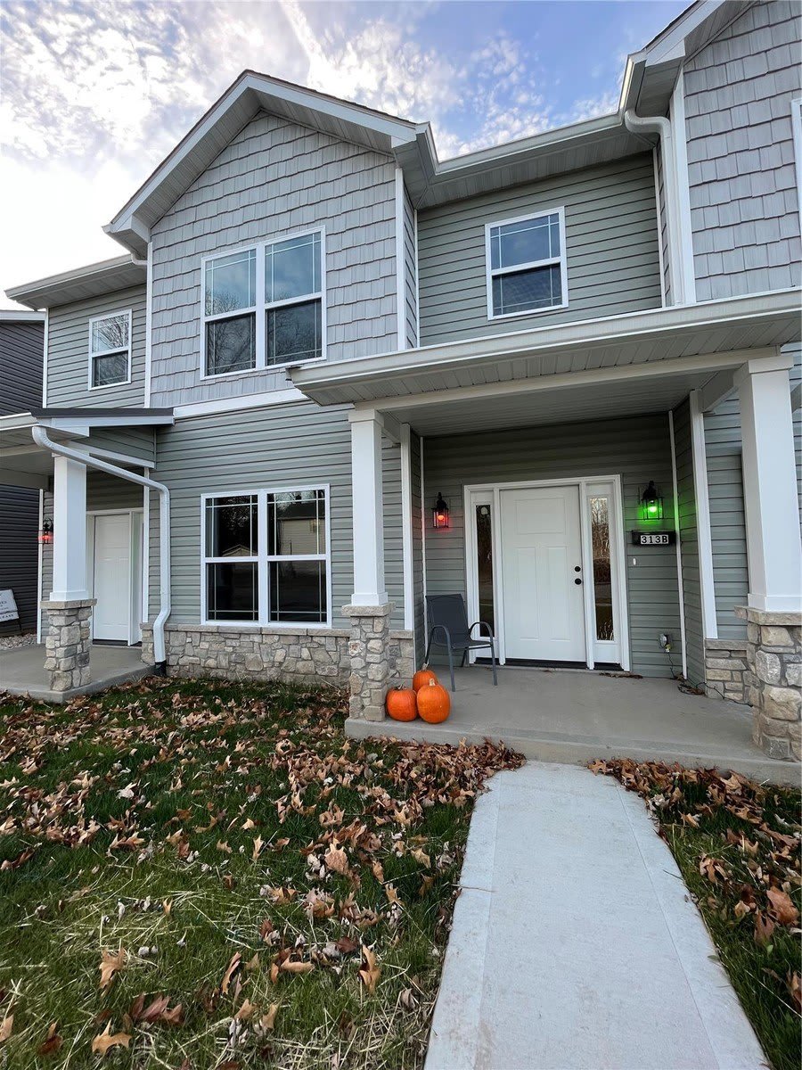 313 N Lincoln Avenue