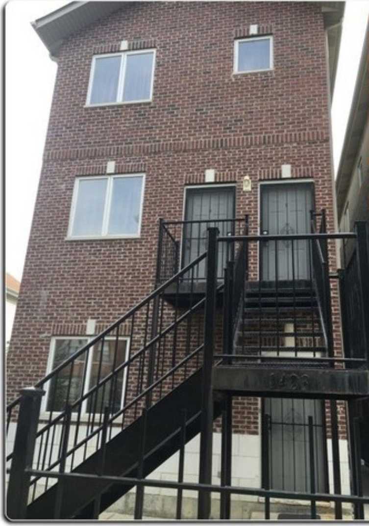 1423 S Karlov Avenue