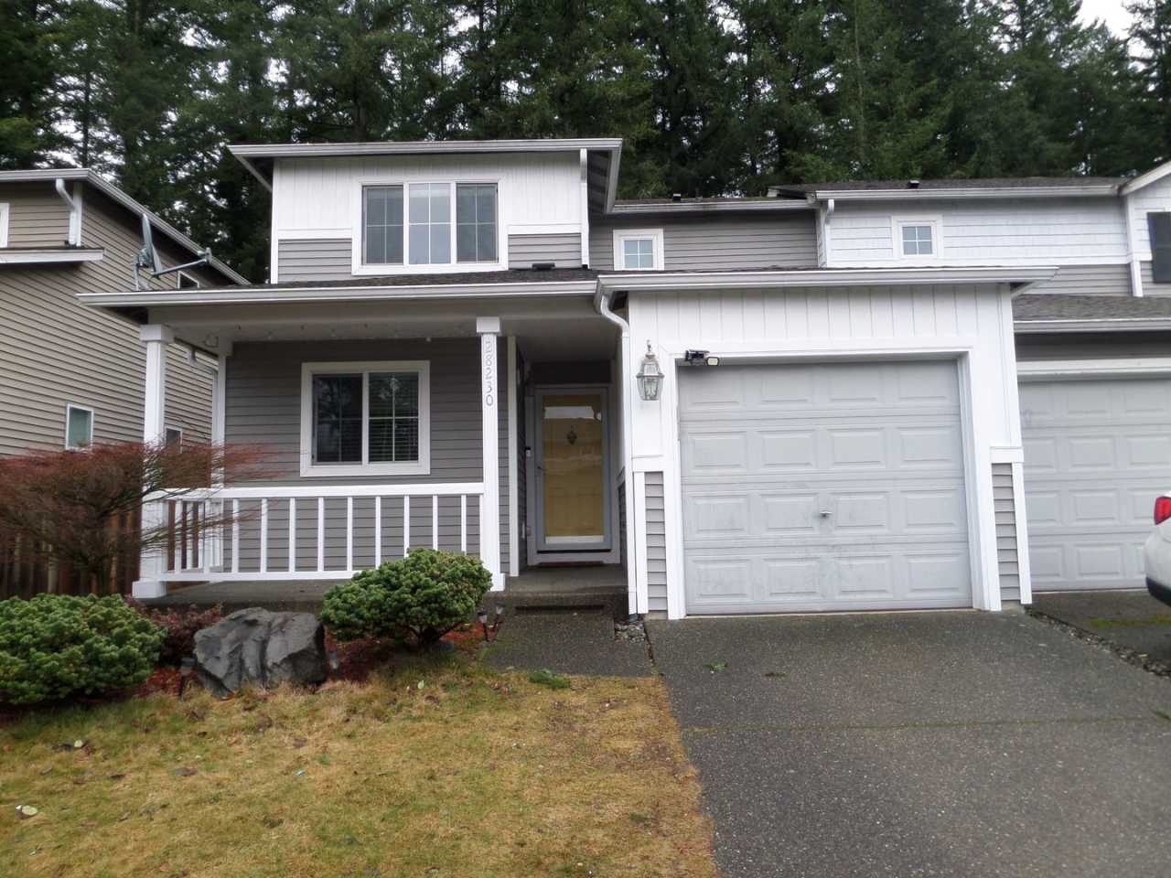 Super-Cute 2-Bedroom Townhome in Great Maple Valley Neighborhood!
