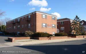 151 Stockton Avenue unit: 7