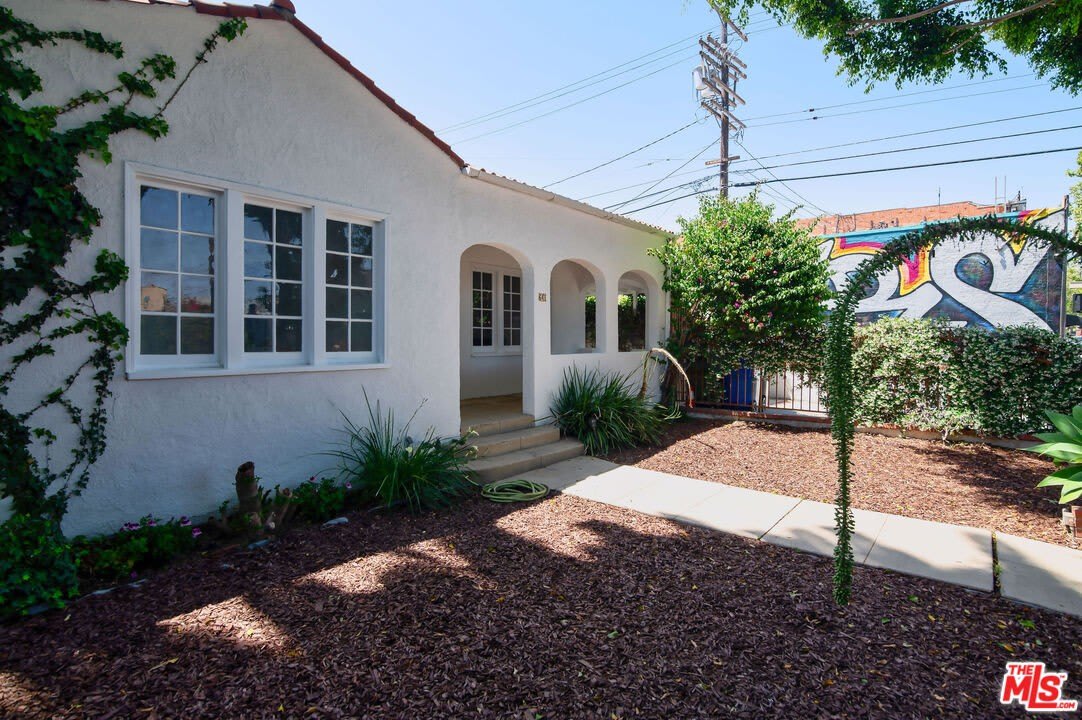 641 N Martel Ave