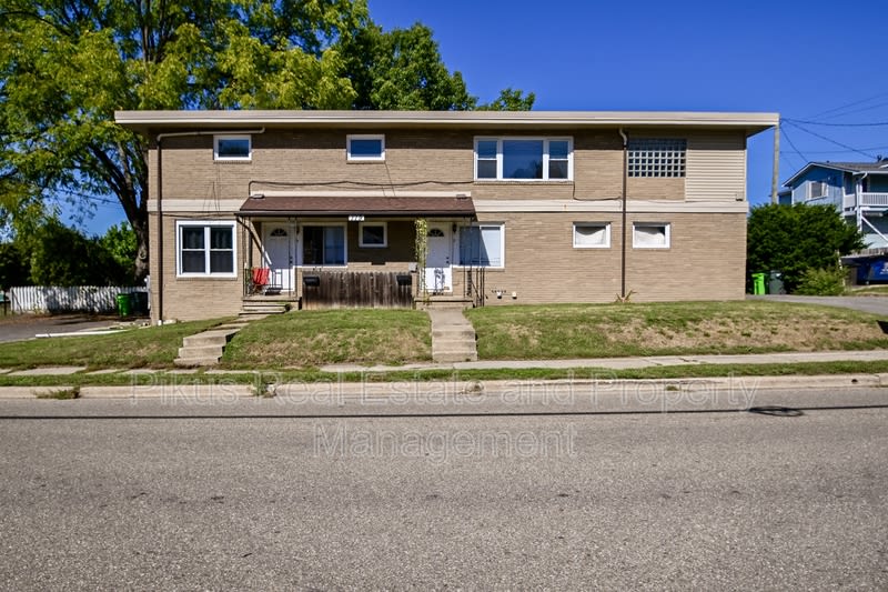 119 7th Street NW Apt 1