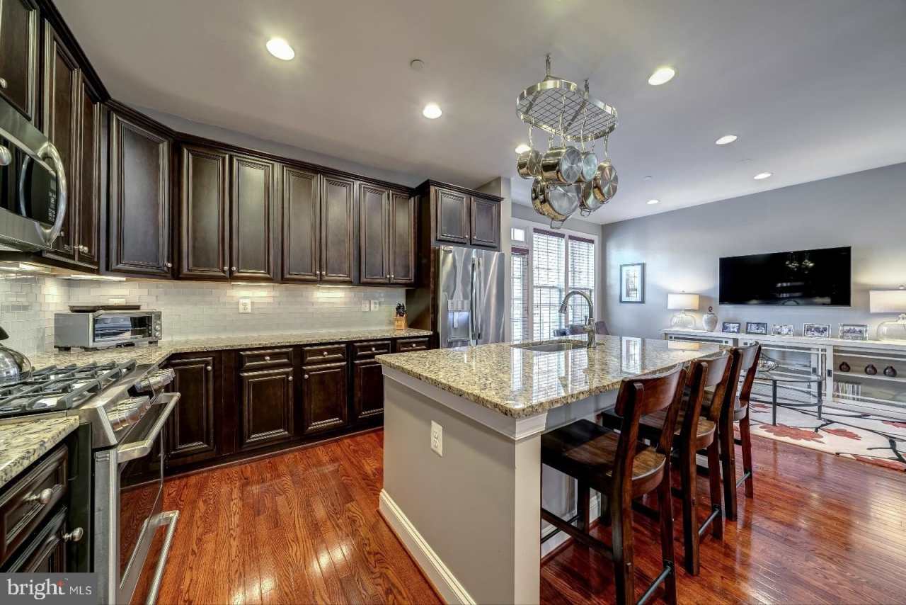 3911 CHAIN BRIDGE Road