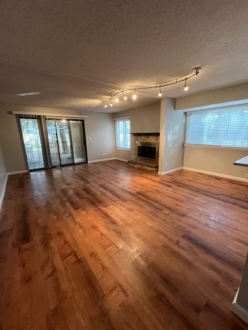 2315 Roundhouse Road / Reduced