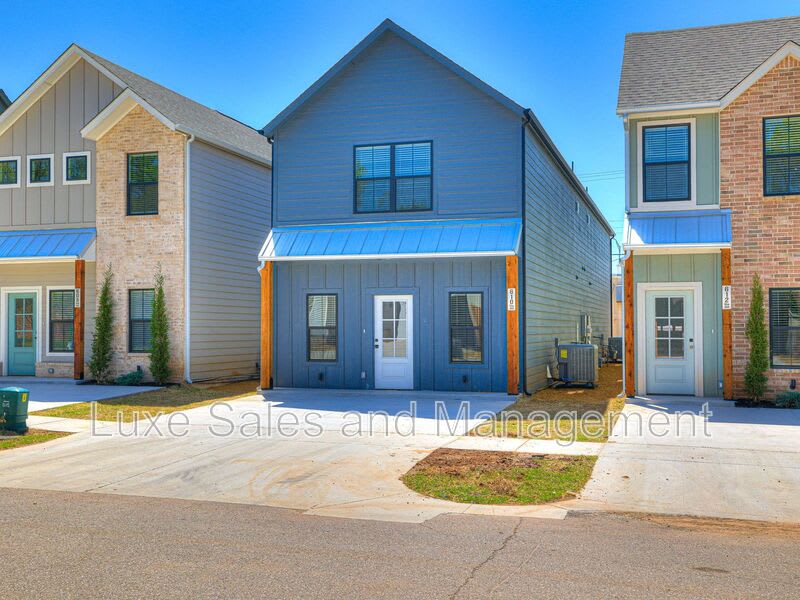 610 W. 2nd Street Suite 100